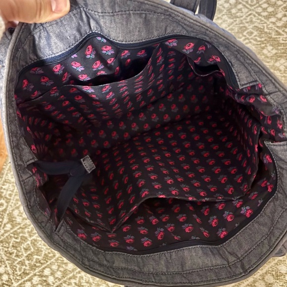 Vera Bradley Blue Quilted Shoulder Bag with Sturdy Handles 14x12 - Picture 4 of 8